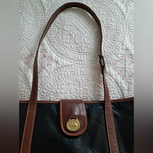 Vintage Leather Brahmin Purse - Picture 3 of 16